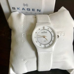 Skagen Denmark Ultra Slim Ceramic 233 Watch